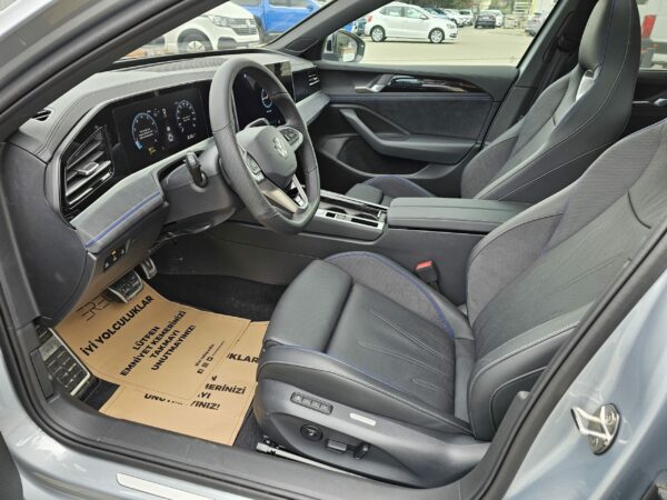 EREL 2.EL'DEN 2024 VW PASSAT VARİANT R-LİNE 1.5 e-TSI 150 PS
