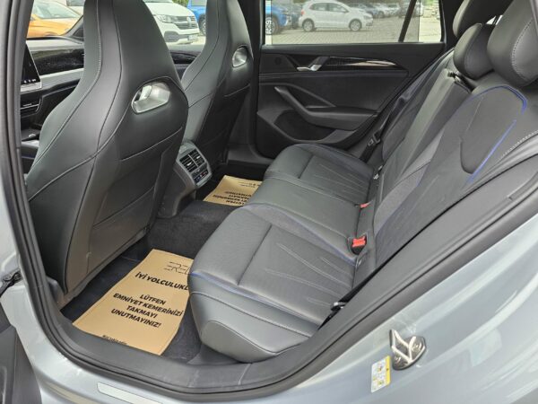 EREL 2.EL'DEN 2024 VW PASSAT VARİANT R-LİNE 1.5 e-TSI 150 PS