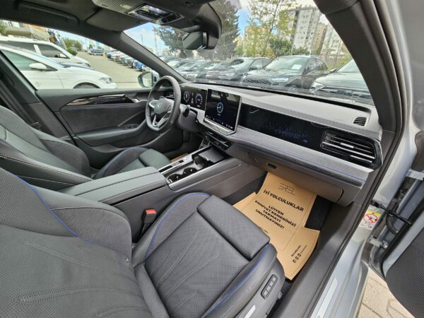 EREL 2.EL'DEN 2024 VW PASSAT VARİANT R-LİNE 1.5 e-TSI 150 PS