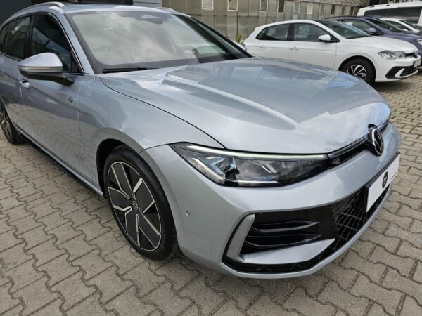 EREL 2.EL'DEN 2024 VW PASSAT VARİANT R-LİNE 1.5 e-TSI 150 PS