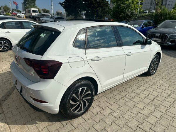 2024 POLO LİFE 1.0 TSI 95 PS OTM. BOYASIZ CAM TAVAN