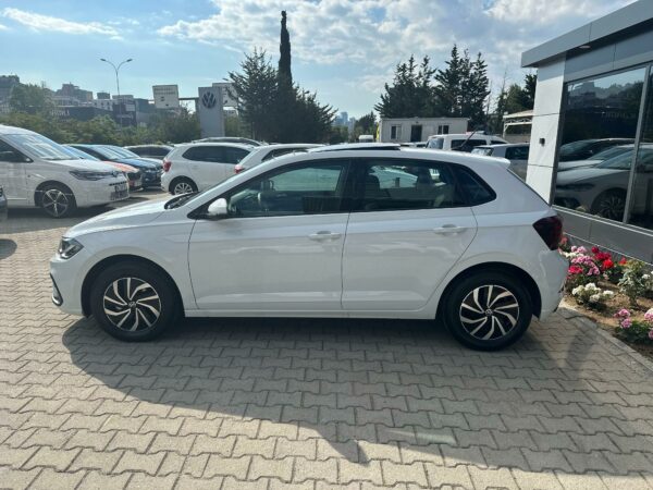 2024 POLO LİFE 1.0 TSI 95 PS OTM. BOYASIZ CAM TAVAN