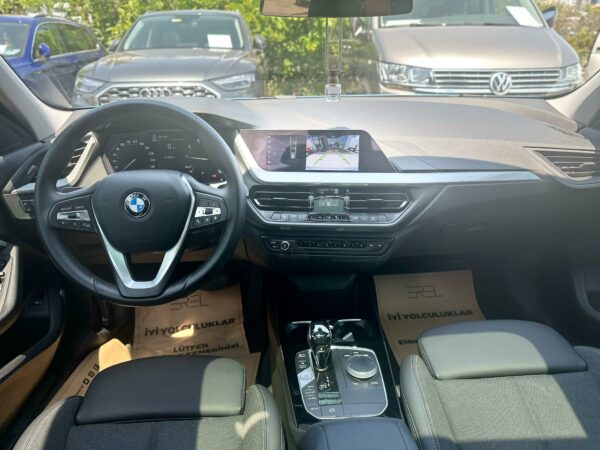 EREL 2.EL'DEN 2020 BMW 118İ SPORTLİNE CAM TAVAN