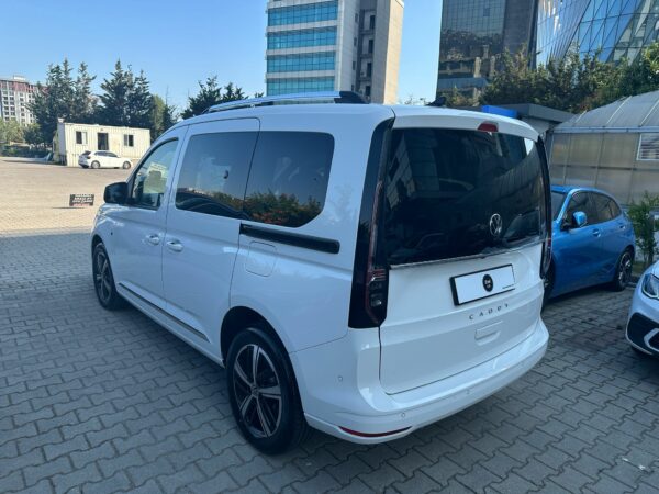 2024 CADDY STYLE 2.0 TDI 122PS CAM TAVANLI BOYASIZ