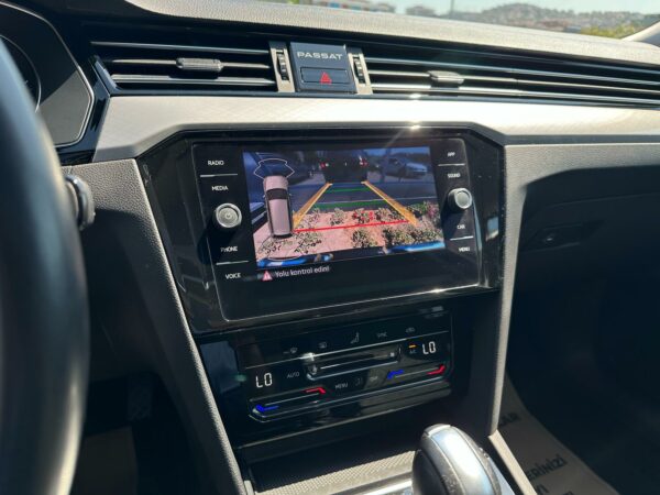 2023 VWPASSAT VARİANT 1.5TSI 150PS BUSINES BOYASIZ