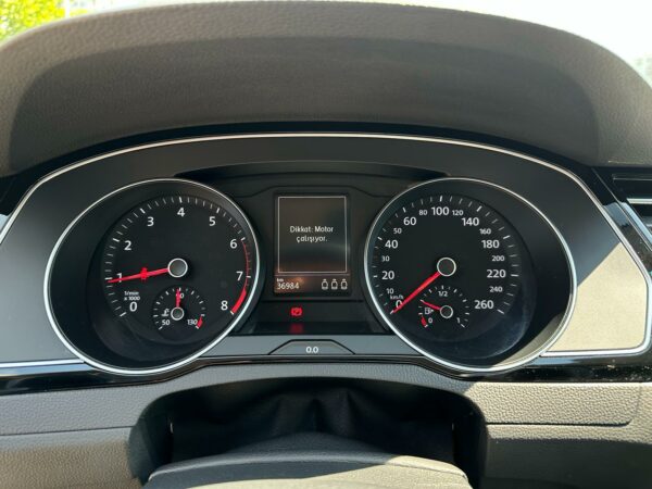 2023 VWPASSAT VARİANT 1.5TSI 150PS BUSINES BOYASIZ