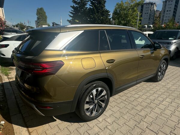 EREL 2.EL'DEN 2024 SKODA KODIAQ 1.5 Mhev 150 PS PRESTİGE BOYASIZ
