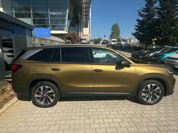 EREL 2.EL'DEN 2024 SKODA KODIAQ 1.5 Mhev 150 PS PRESTİGE BOYASIZ