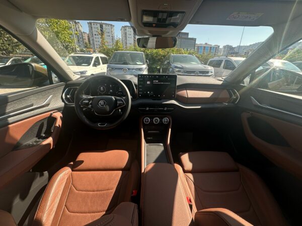 EREL 2.EL'DEN 2024 SKODA KODIAQ 1.5 Mhev 150 PS PRESTİGE BOYASIZ