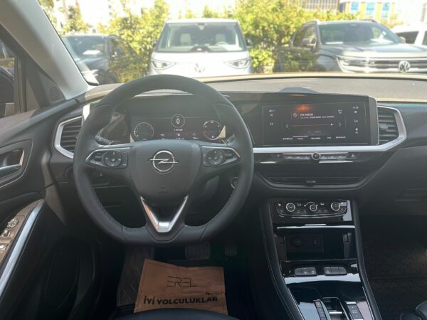 2024 OPEL GRANDLAND 1.2 T ULTİMATE 130 PS BOYASIZ
