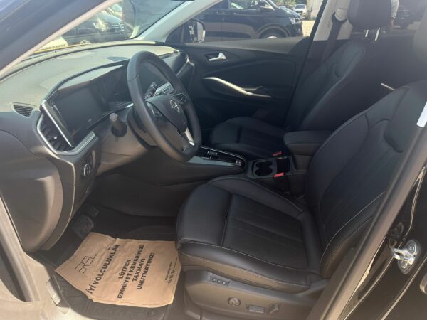 2024 OPEL GRANDLAND 1.2 T ULTİMATE 130 PS BOYASIZ