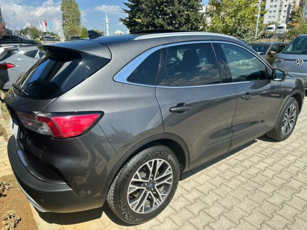 EREL 2.EL'DEN 2020 FORD KUGA 1.5ECOBLUE TİTANİUM OTM