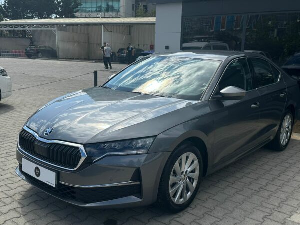 2024 SKODA OCTAVİA 1.5 MHEV 150 PS BOYASIZ