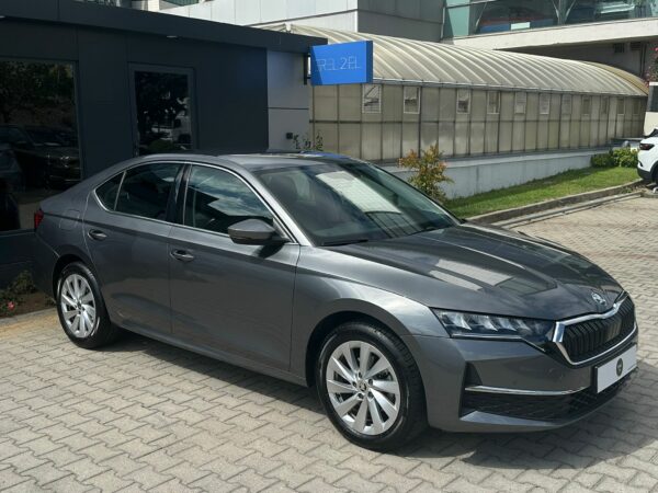 2024 SKODA OCTAVİA 1.5 MHEV 150 PS BOYASIZ