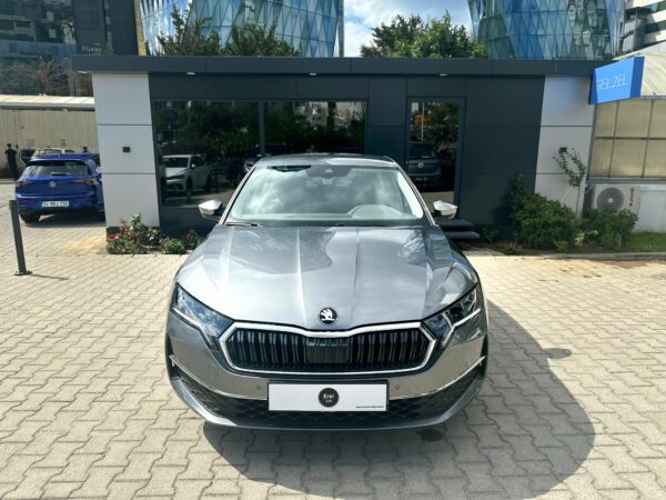 2024 SKODA OCTAVİA 1.5 MHEV 150 PS BOYASIZ