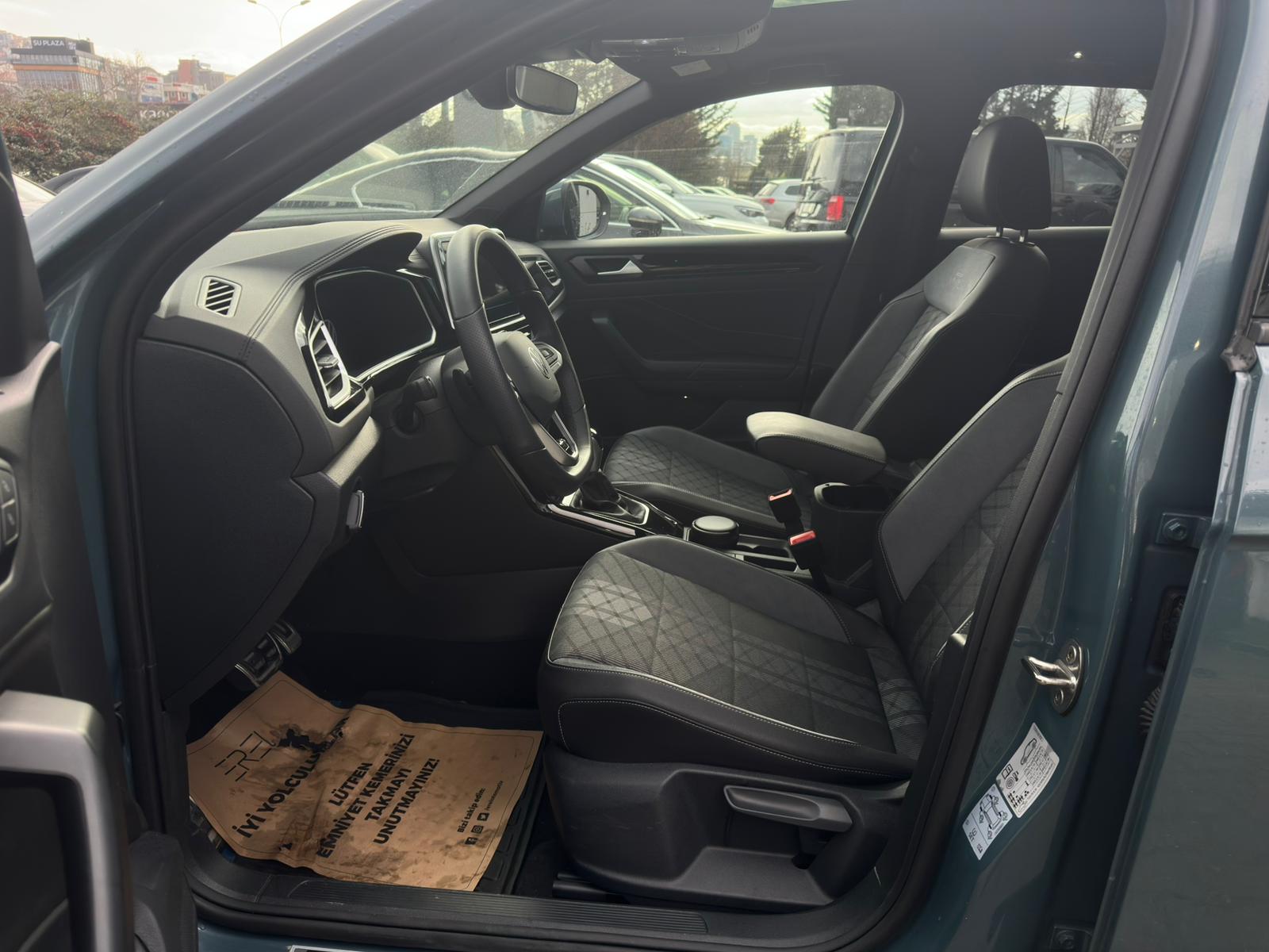 2025 VW TROC 1.5 TSI 150 PS RLİNE BOYASIZ