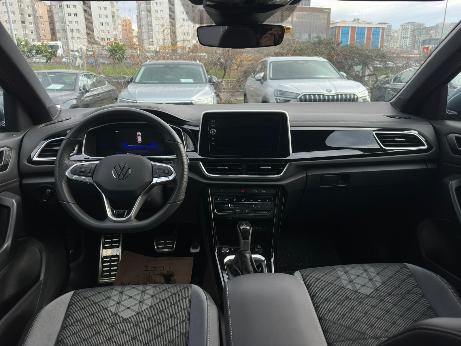 2025 VW TROC 1.5 TSI 150 PS RLİNE BOYASIZ