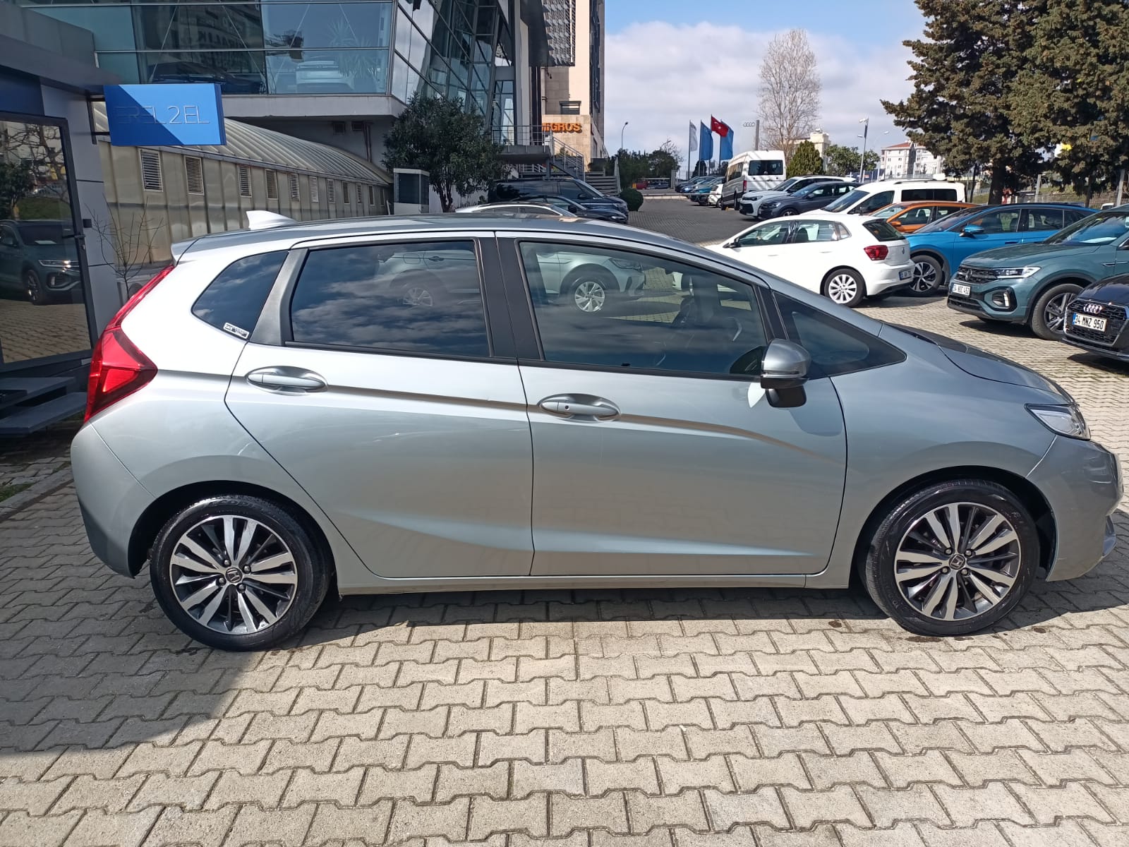 EREL 2.EL'DEN 2017 HONDA JAZZ 1.3 CVT ELEGANCE