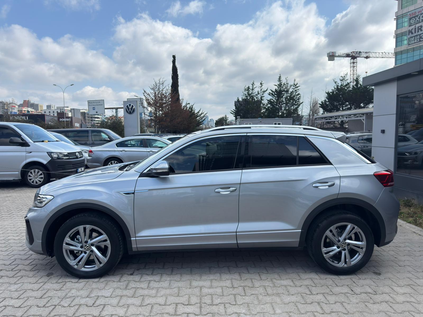 EREL 2.EL'DEN 2025 VW TROC RLİNE 1.5 TSI 150 PS BOYASIZ