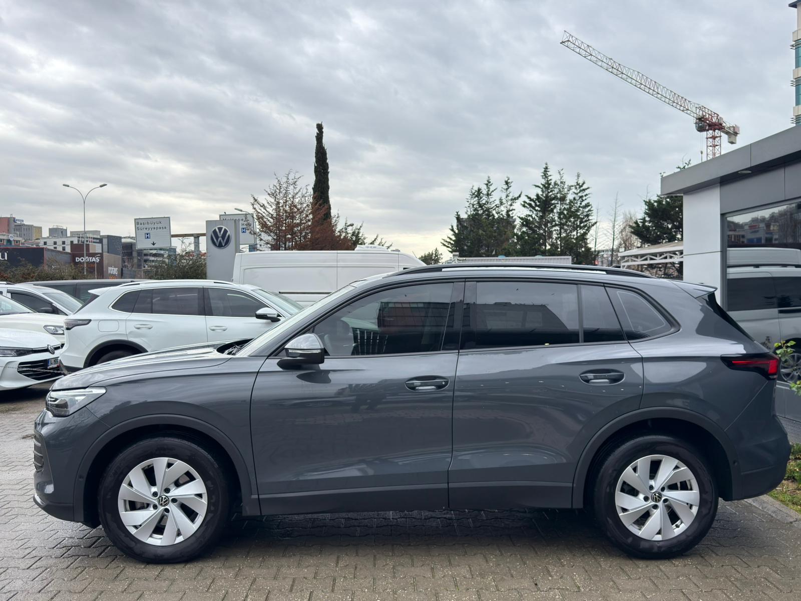 EREL 2.EL'DEN 2024 VW TİGUAN LİFE 1.5 eTSI 150 PS BOYASIZ