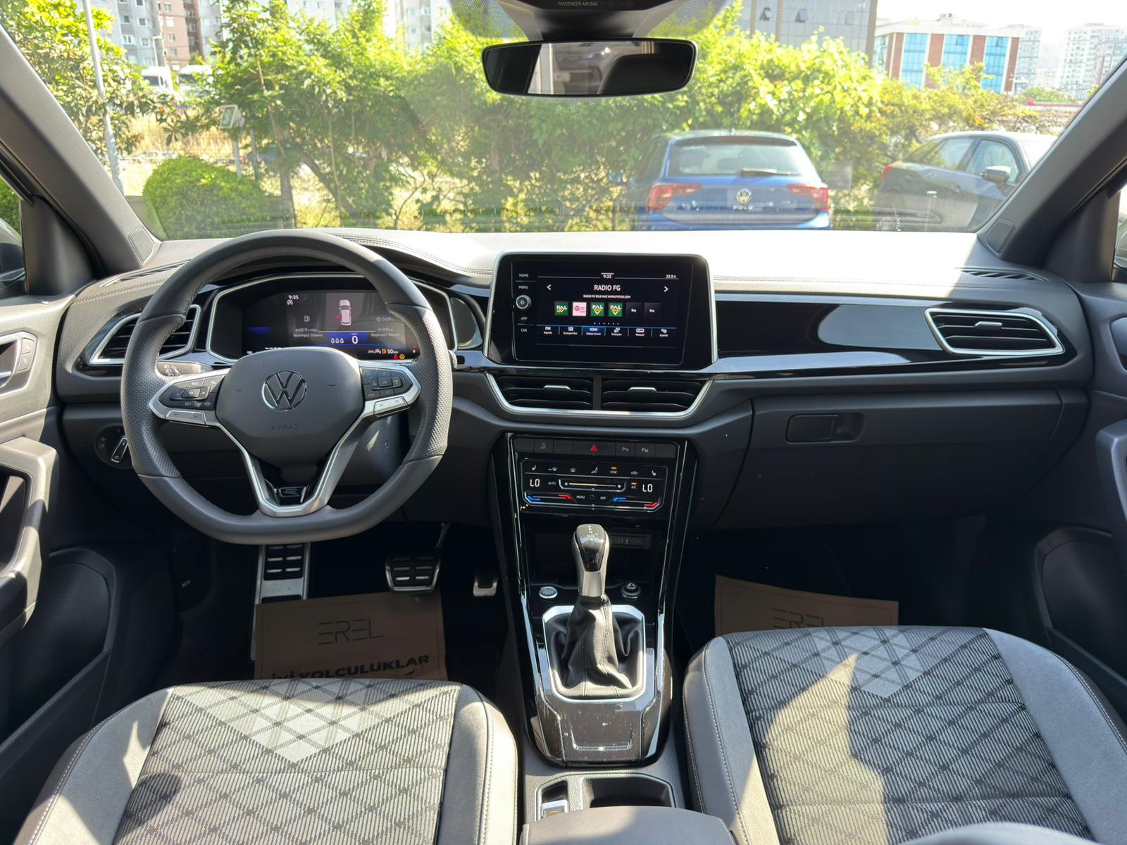 EREL2.EL'DEN 2025 VW TROC 1.5 TSI 150 PS RLİNE BOYASIZ