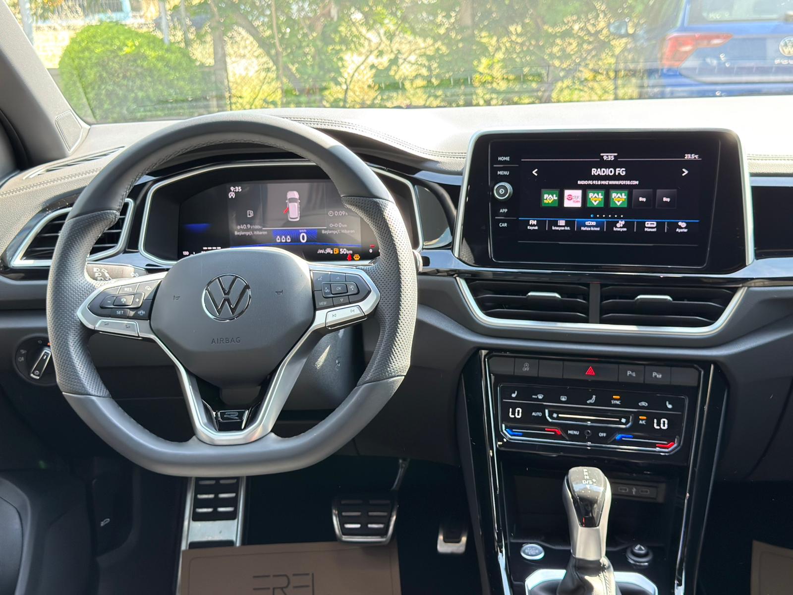 EREL2.EL'DEN 2025 VW TROC 1.5 TSI 150 PS RLİNE BOYASIZ