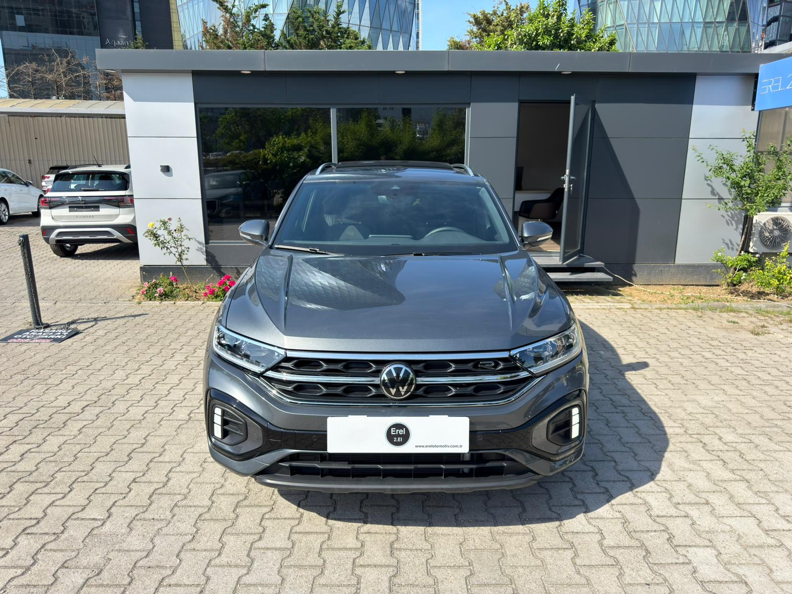 EREL2.EL'DEN 2025 VW TROC 1.5 TSI 150 PS RLİNE BOYASIZ