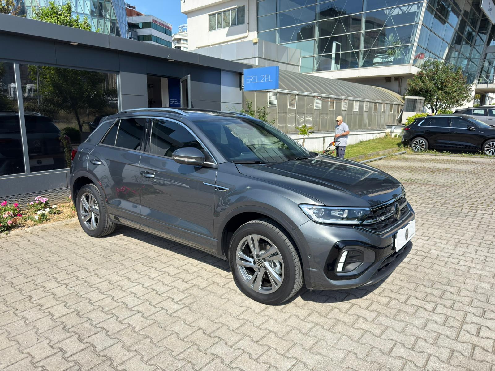 EREL2.EL'DEN 2025 VW TROC 1.5 TSI 150 PS RLİNE BOYASIZ