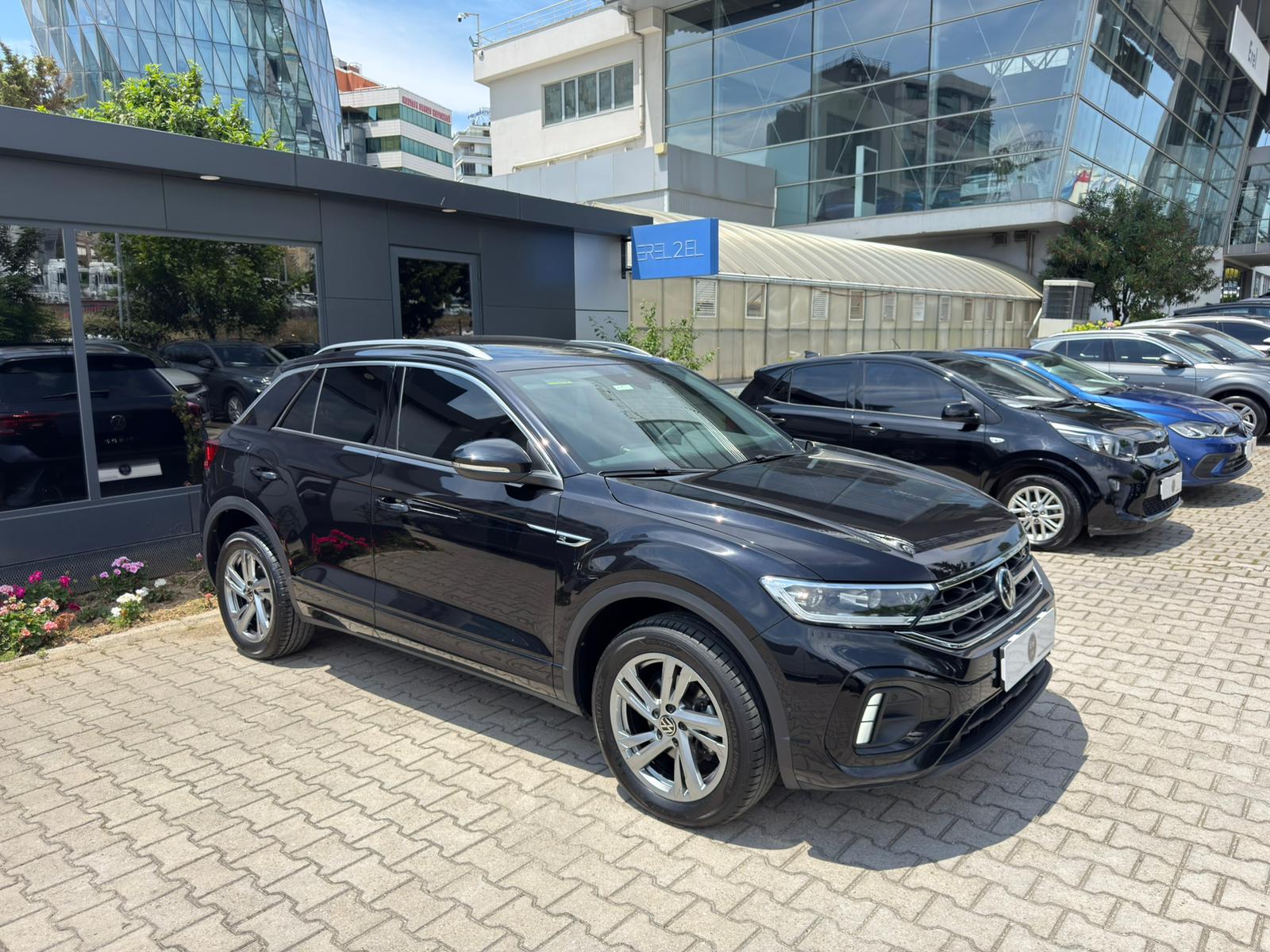 EREL2.EL'DEN 2023 VW TROC 1.5 TSI 150 PS RLİNE BOYASIZ