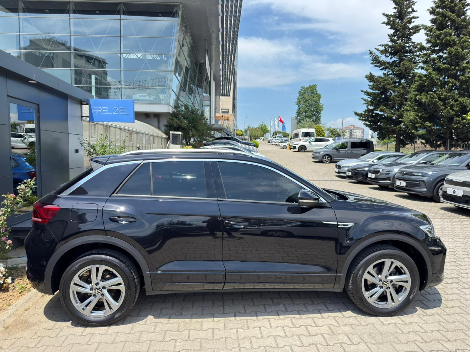 EREL2.EL'DEN 2023 VW TROC 1.5 TSI 150 PS RLİNE BOYASIZ