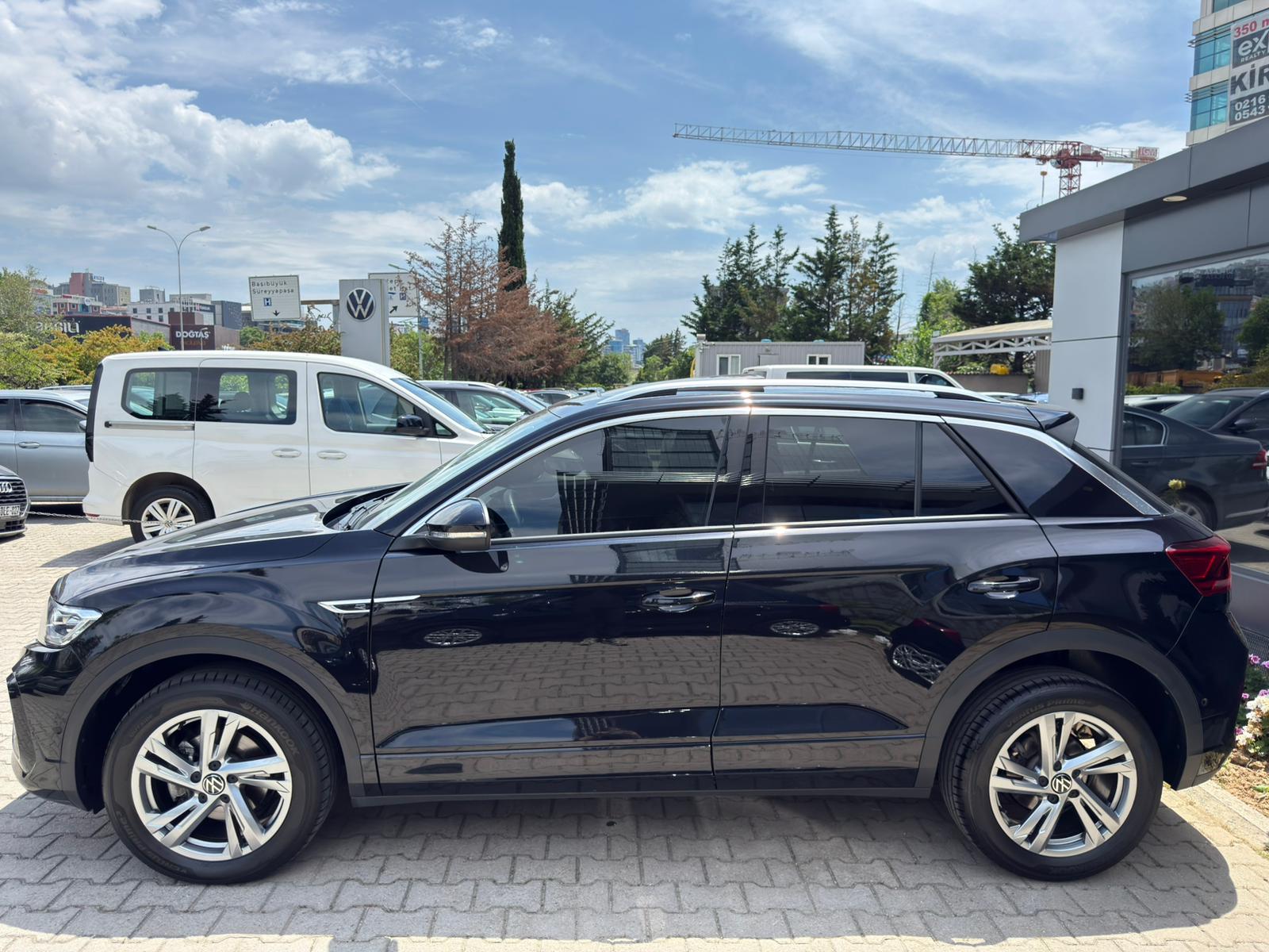 EREL2.EL'DEN 2023 VW TROC 1.5 TSI 150 PS RLİNE BOYASIZ