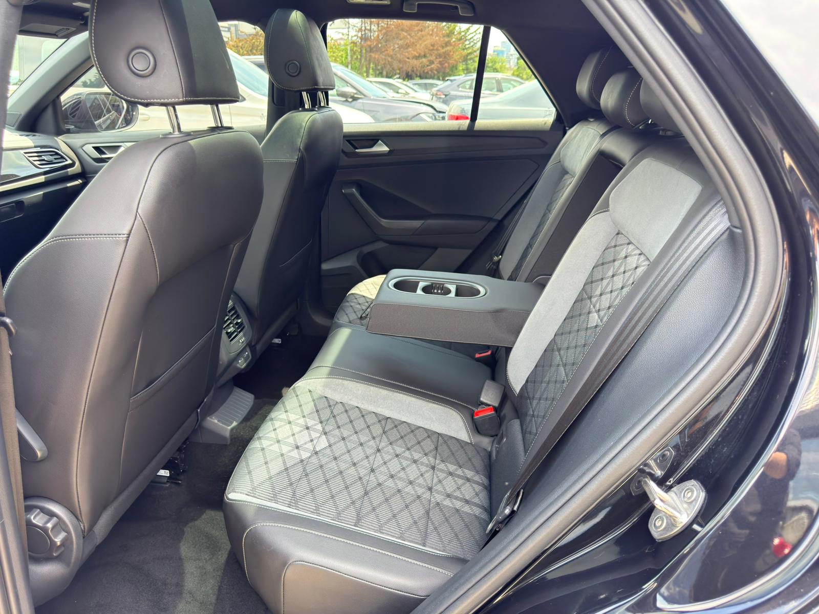 EREL2.EL'DEN 2023 VW TROC 1.5 TSI 150 PS RLİNE BOYASIZ