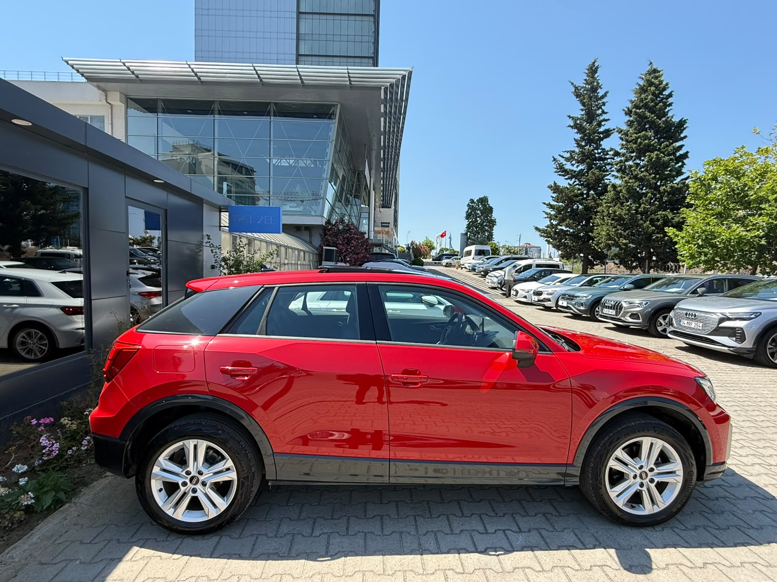 EREL 2.EL'DEN 2025 AUDİ Q2 35 TFSI 150 PS ADVANCED BOYASIZ
