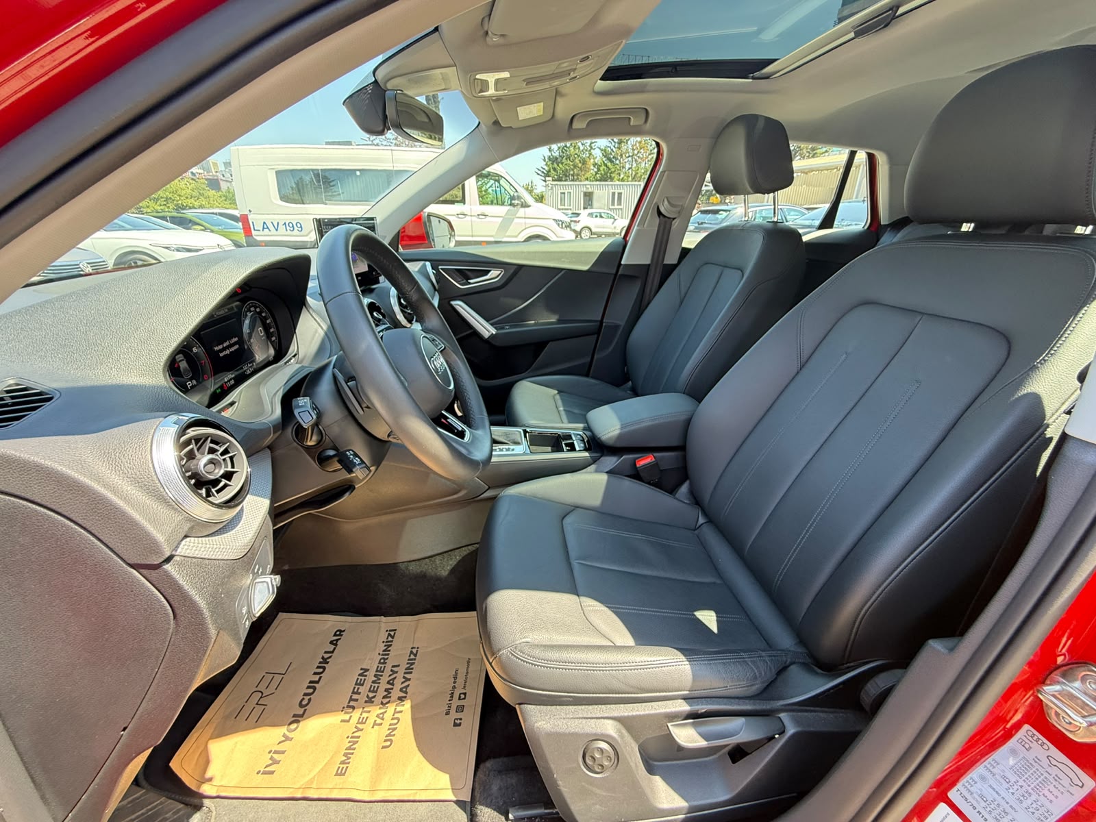 EREL 2.EL'DEN 2025 AUDİ Q2 35 TFSI 150 PS ADVANCED BOYASIZ