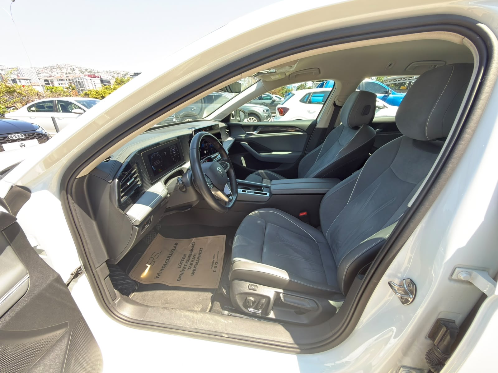 EREL 2.EL'DEN 2024 VW PASSAT VARİANT 1.5 RTSI 150 PS BOYASIZ
