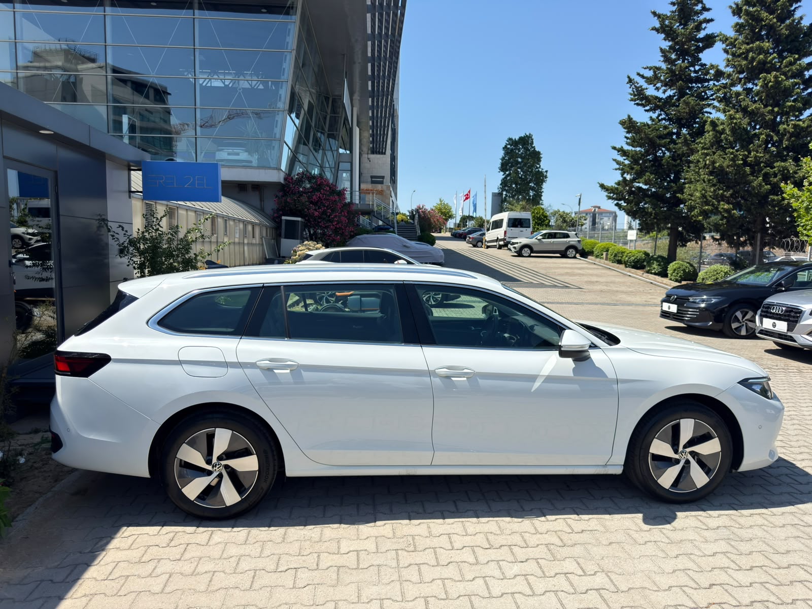 EREL 2.EL'DEN 2024 VW PASSAT VARİANT 1.5 RTSI 150 PS BOYASIZ