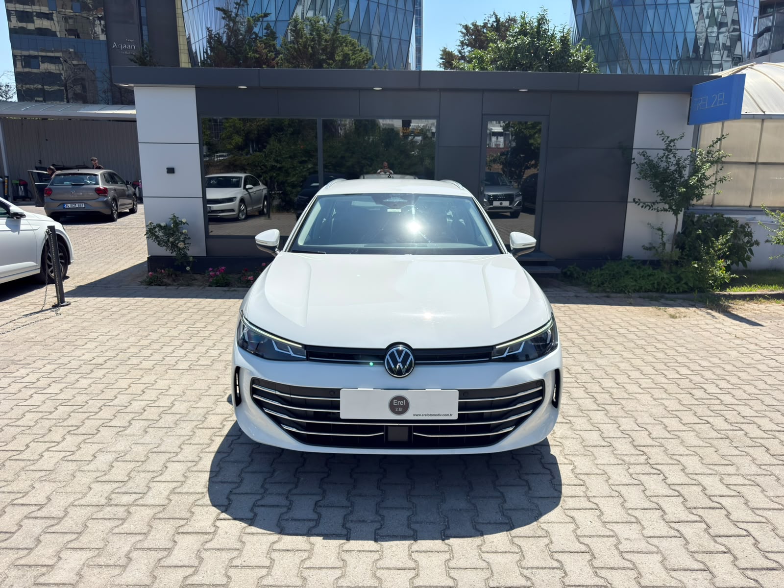 EREL 2.EL'DEN 2024 VW PASSAT VARİANT 1.5 RTSI 150 PS BOYASIZ