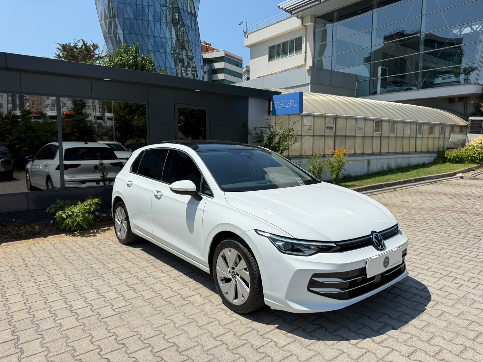 EREL 2.EL'DEN 2025 VW GOLF STYLE 1.5 ETSI 116 PS BOYASIZ