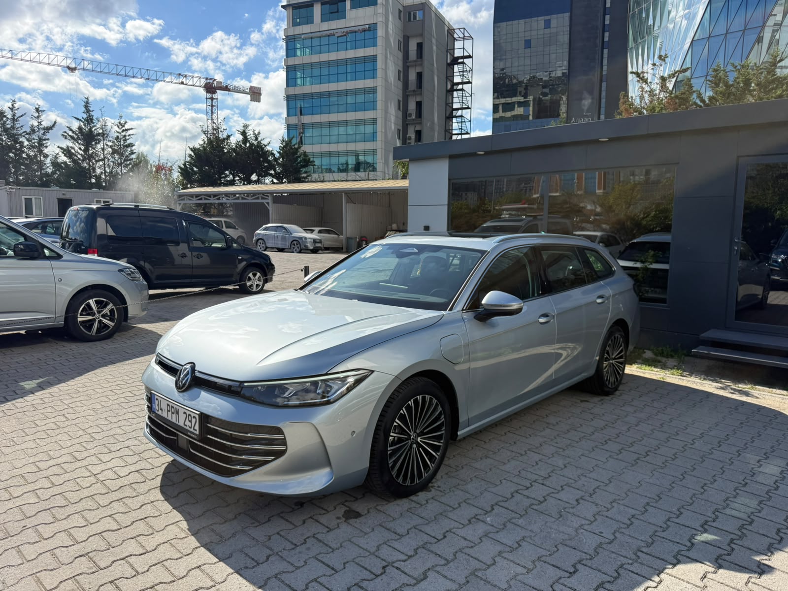 EREL 2.EL'DEN 2025 VW PASSAT 1.5 P-HEV ELEGANCE BOYASIZ