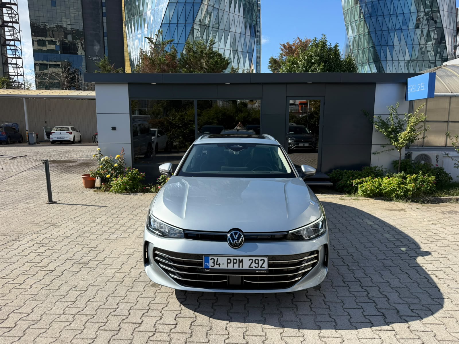 EREL 2.EL'DEN 2025 VW PASSAT 1.5 P-HEV ELEGANCE BOYASIZ