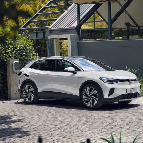 Elektrikli Motor ve Batarya Elektrikli Motor ve Batarya